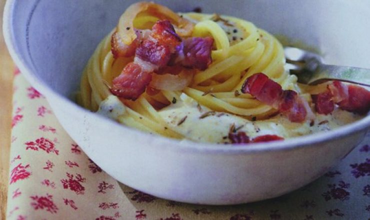 Carbonara con zucchine e pancetta, una ricetta "regale" - Carbonara Club